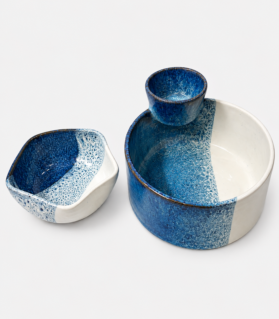 92 Blue & White Ceramic Serving Set - Image 1